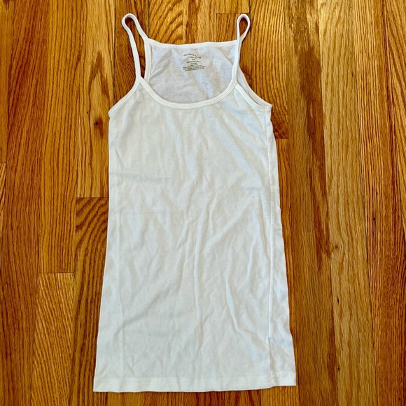 Old Navy Brand Tank Top - Picture 1 of 3